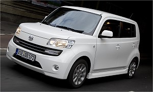 DAIHATSU Materia